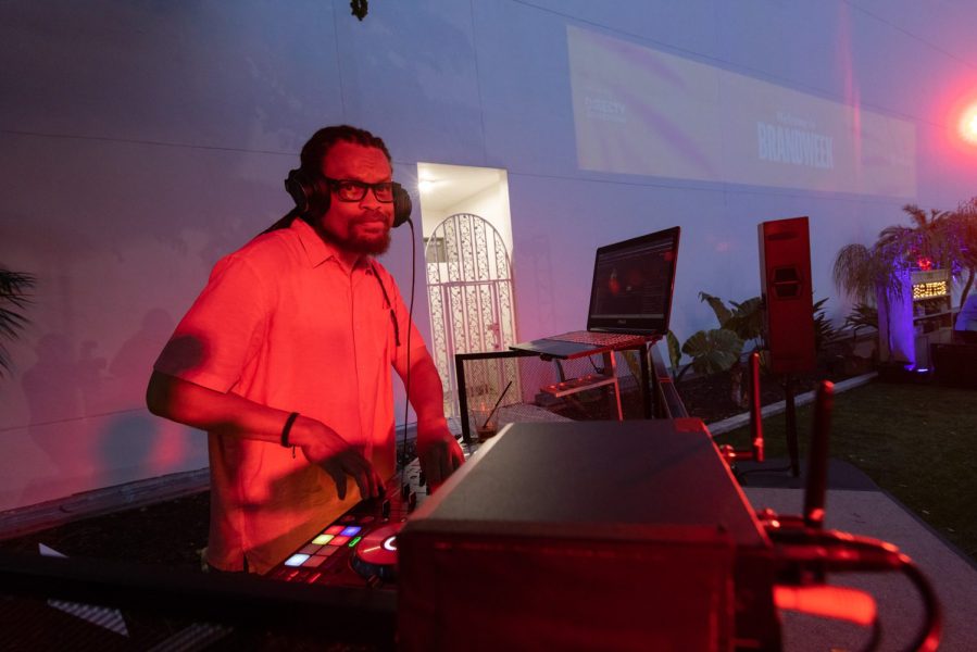Brandweek_011