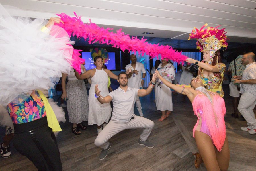 Brandweek_086