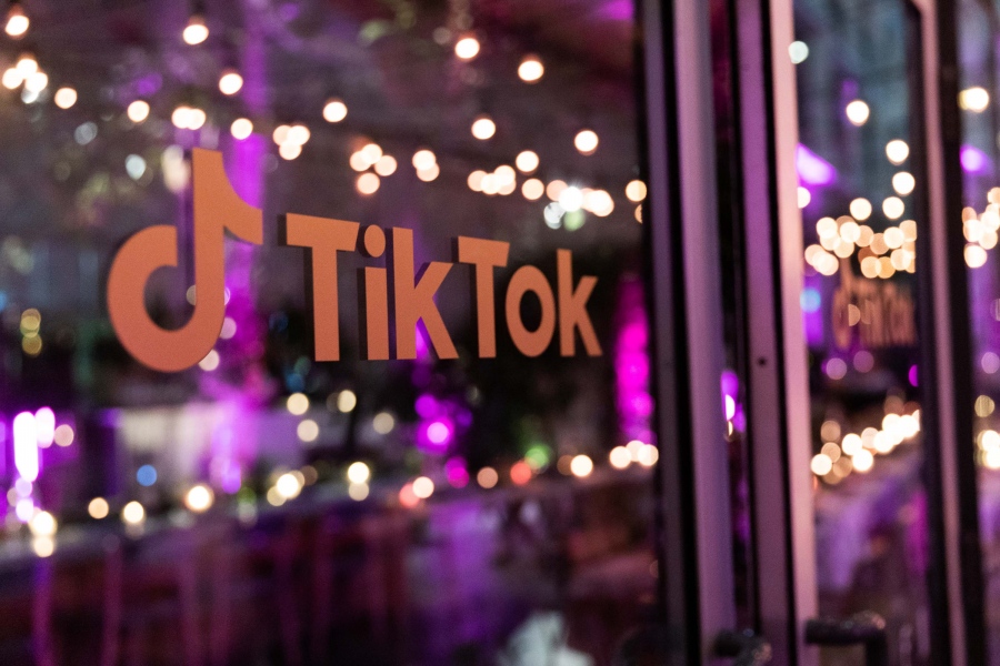 TIKTOK Creators Summit