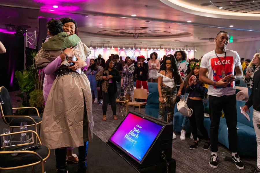 TIKTOK Creators Summit